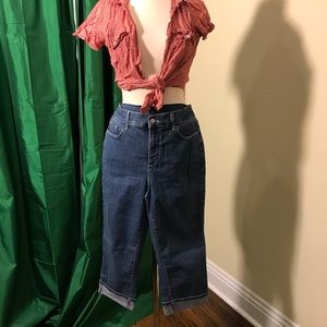 NWOT NYDJ Cuffed Capri Classic Blue Jean